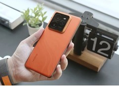 真我GT8筹备2K屏幕 计划年底发布 GT7 Pro骁龙8至尊版处理器