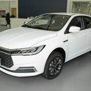 三款20万内纯电三厢车对比，谁更值得入手？