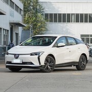 20万内三款紧凑轿车对比：燃油、纯电、插混怎么选？