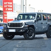 三款百万内中型SUV对决：豪华、性能与越野如何各显神通