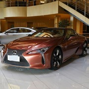 三款百万级跑车亮相，谁是你的梦想座驾？