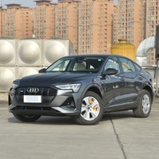 四款百万内中大型SUV横评：豪华、科技与驾趣的多元碰撞