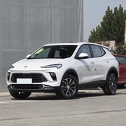 三款20万内紧凑SUV深度对比，谁更懂年轻家庭需求？