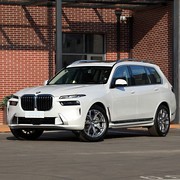 四款百万级7座SUV深度解析：豪华与科技的巅峰对决