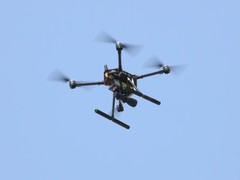 广东研发无人机反制系统试验成功