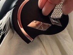 这车上的钻石是灾星 威力堪比手雷！