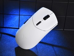 雷柏VT7二代双8K双模游戏鼠标评测 轻量化、全自研、顶级模具