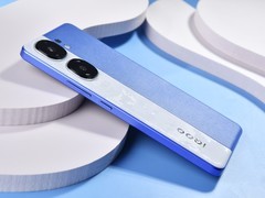iQOO Neo9S Pro+蓝海电池技术解析：为什么可以做到轻薄性能长续航