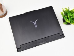 上手体验拯救者Y9000P至尊版AI元启：内吹设计实现275W超强功耗释放