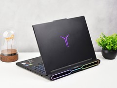 联想拯救者Y9000P至尊版 AI元启荣获2025年第十届ChinaJoy黑金奖