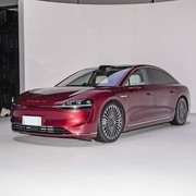 50万内纯电中大型轿车推荐：享界S9到阿维塔12，谁更值得入手？