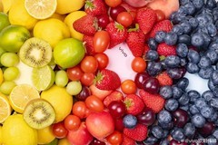 vivo S30系列外观曝光，多巴胺配色，全系小直屏