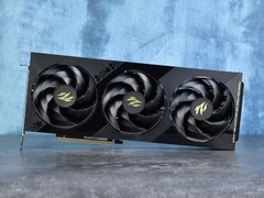 DLSS 4征服4K！影驰GeForce RTX 5080魔刃评测