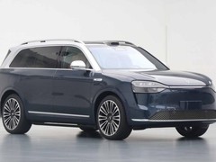 问界M9提前至暑期上市，M8全新亮相上海车展