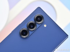 AI赋能，设计焕新 三星Galaxy Z Fold6评测