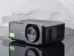 百吋沉浸大屏 优派万元级三色激光投影补贴后7000多！