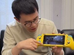 Redmi K80 Pro被改装成掌机：配六风扇散热和四个扬声器