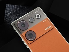 努比亚Z50 Ultra摄影师版图赏 经典复古拼色设计