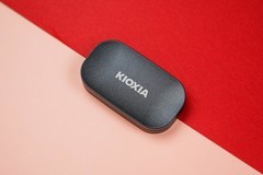 铠侠EXCERIA PLUS G2评测：轻便高速的存储大师