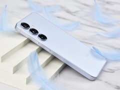 三星Galaxy S25评测：小屏旗舰实力升级，语聊视界开启AI交互新时代