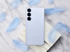 三星Galaxy S25评测：小屏旗舰实力升级，语聊视界开启AI交互新时代