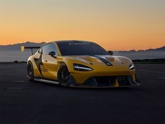 小米SU7 Ultra订单火爆，雷军周末去工厂加班