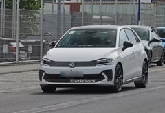 每日车圈新鲜事：奥迪Q5插混版官图发布|新大众速腾公布|新问界M9交付破3万