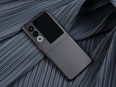 努比亚Flip 2全面评测：不到3K的国民小折叠