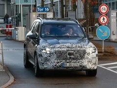 奔驰迈巴赫新款 大气稳重