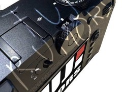 富士 GFX100RF 首张外观图曝光：中画幅相机新标杆