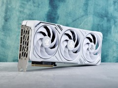 影驰GeForceRTX 5070 Ti 金属大师白金版OC：纯白海景房的最优解