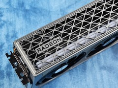 蓝宝石RX 9070/RX 9070 XT显卡首测 2K价格4K体验