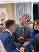 华为Mate XT 非凡大师亮相MWC 2025，全球目光聚焦中国智造