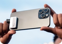 iPhone 16来了，雷克沙Professional Go手机固态硬盘摄影套装正式开启预售！