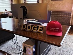 马斯克白宫套房PC曝光：4060配49寸曲面屏