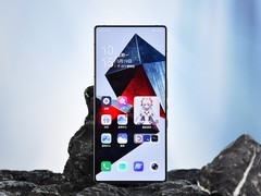 红魔10S Pro+氘锋透明版全面评测：电竞双芯加持，手机玩PC游戏不是梦