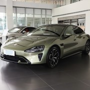 三款30万内纯电三厢车推荐，小米SU7、银河E8、荣威D7谁更值得入手？