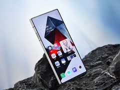 红魔10S Pro+氘锋透明版全面评测：电竞双芯加持，手机玩PC游戏不是梦