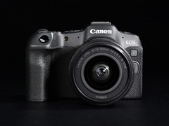 普及型全画幅相机 2420万像素的佳能EOS R8