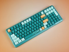 微星FORGE GK500 WIRELESS海神机械键盘评测：三模连接+定制轴体优雅体验