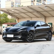 三款20万内纯电三厢车推荐，海豹、零跑B01、荣威D7谁更值得入手？