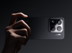 小米发布两款新机  小米15低至百元改写发烧史！