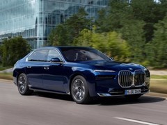 宝马中国大幅降价，多款车型降幅超30万