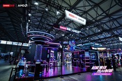 ChinaJoy2025拯点不一样，人气Coser助力，拯救者展台盛况空前