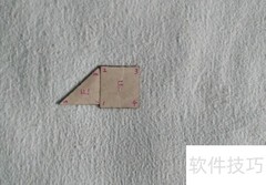 七巧板拼向上爬的熊