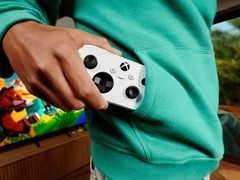 微软发布Xbox Nano手柄：轻巧便携，主攻智能电视与跨平台游戏