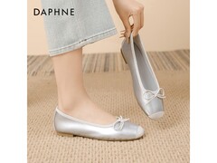 达芙妮银色单鞋直降200元
