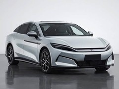 2026纯电轿车就选这四款 智能安全都覆盖