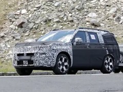 全新现代胜达路试曝光：方正造型升级+增程电动新动力