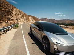 全新一代丰田卡罗拉亮相，运动化设计曝光